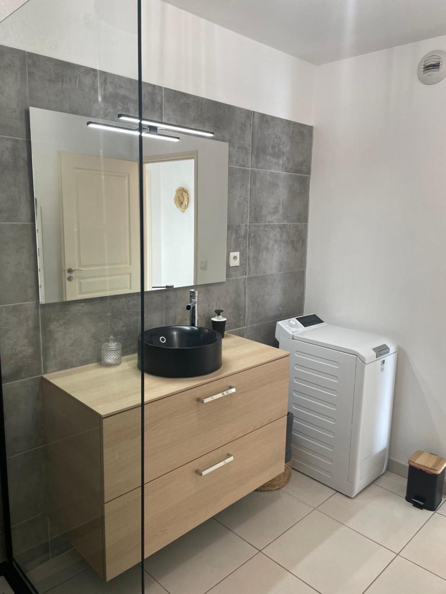 Appartement T3 Climatise,Balcon, Classe 3 Etoiles Ле-Булу Экстерьер фото